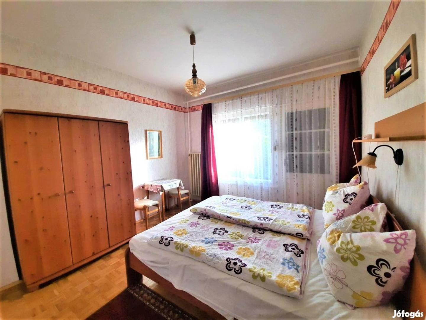 Nora Apartman Балатонлелле Екстер'єр фото